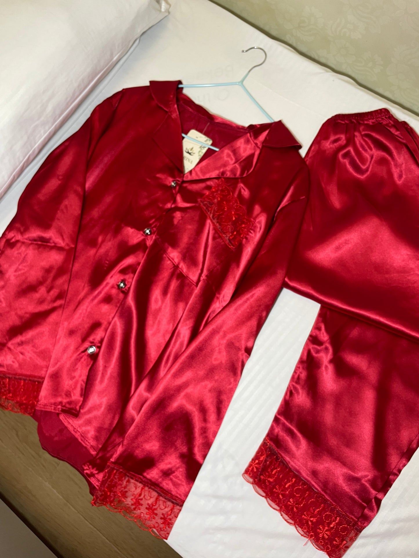 Pyjama boutonné satin